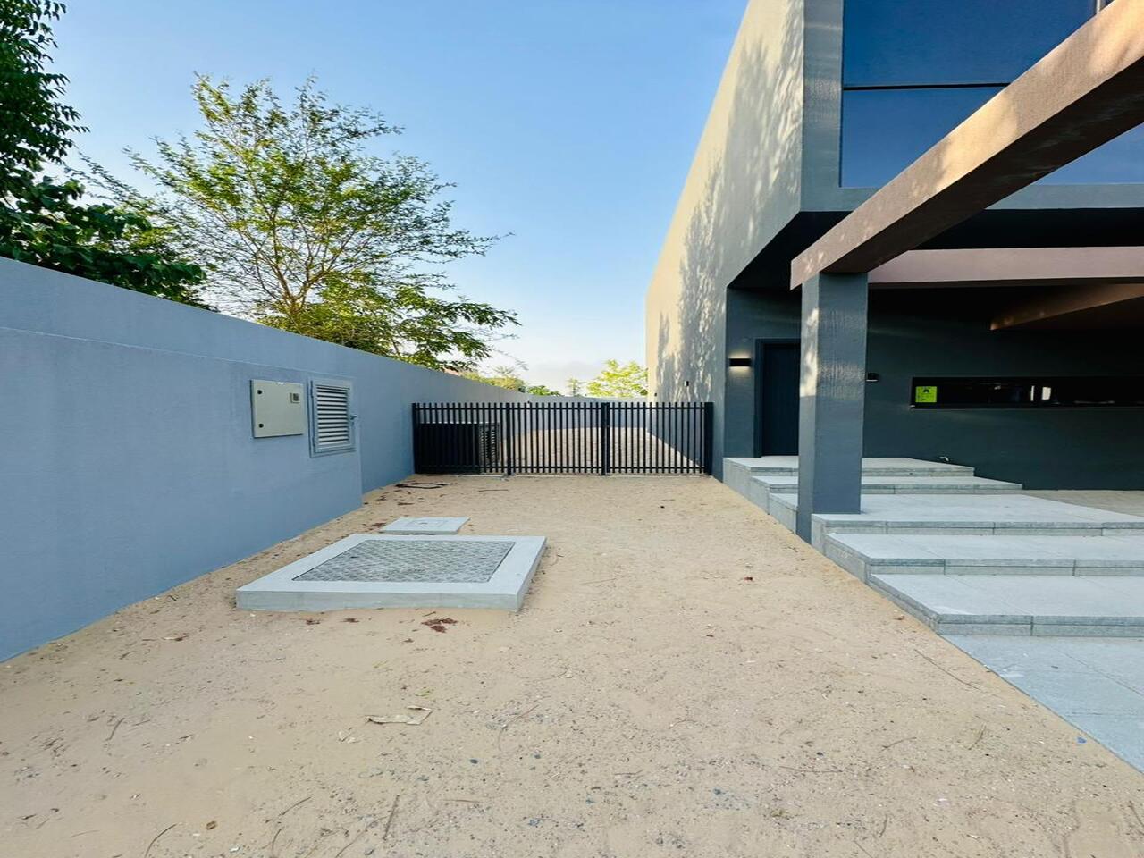 Robinia Corner Townhouse